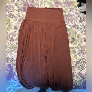 Athleta Burgundy Flowy Yoga Pants 
Size Medium